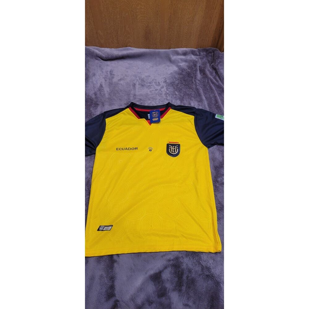 Ecuador National Team Soccer Jersey Marathon Sports Yellow Home Kit Men's M NWT